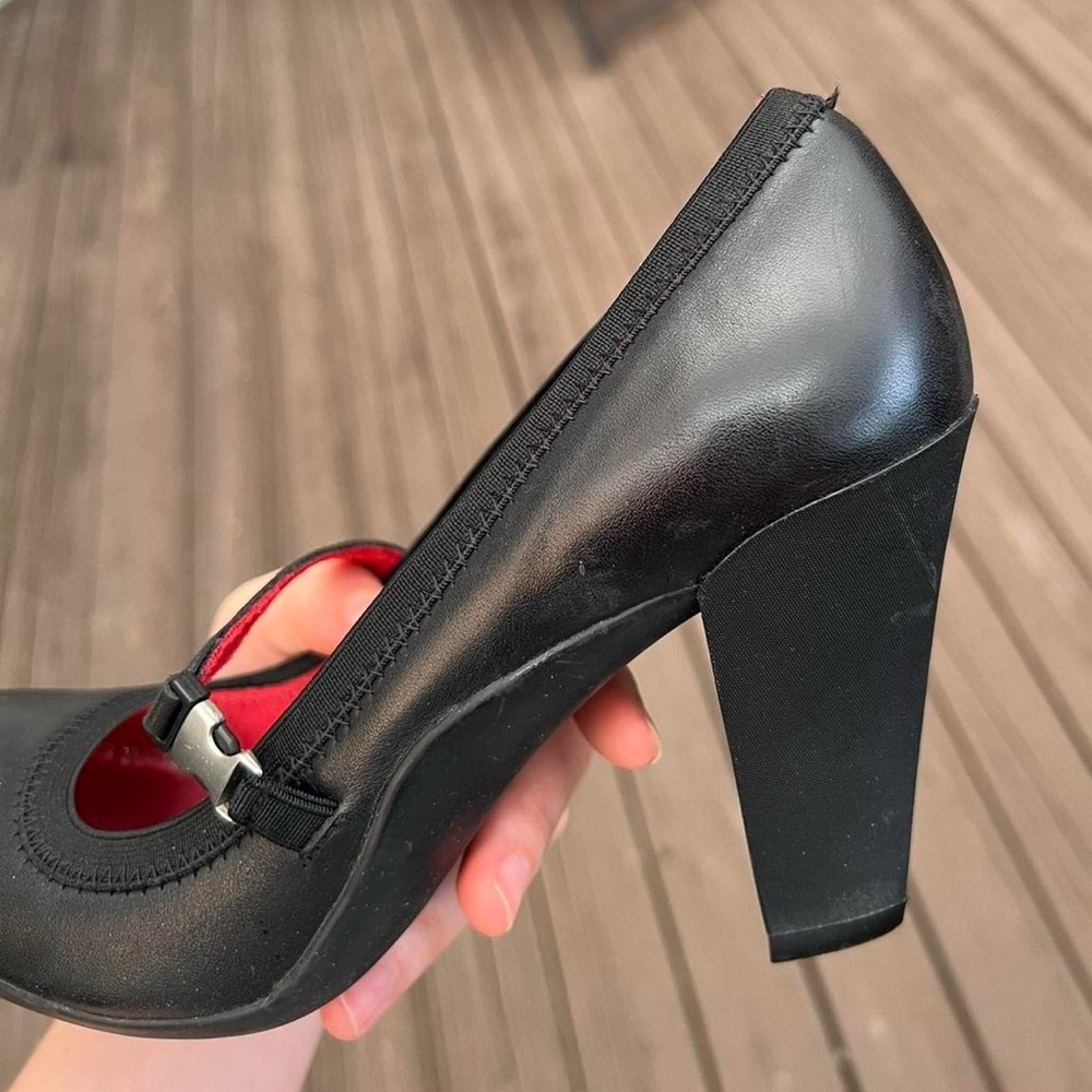 Kenneth Cole Reaction Black Leather Mary Jane Heels with Red Inside - Picture 5 of 8